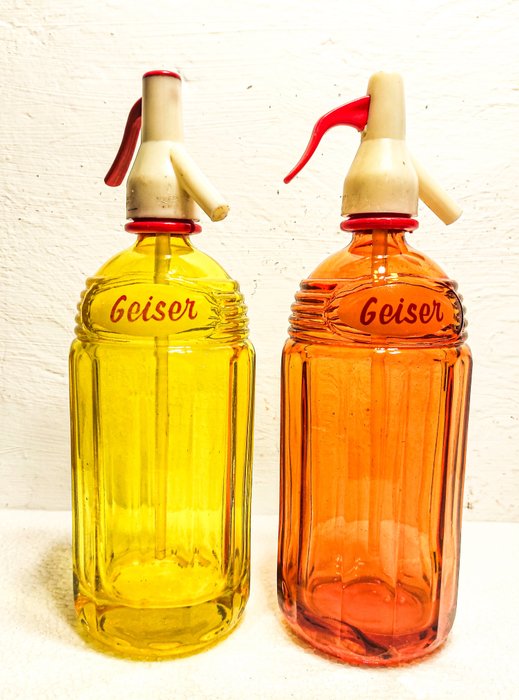 瓶 - 兩根老式「Geiser」虹吸管