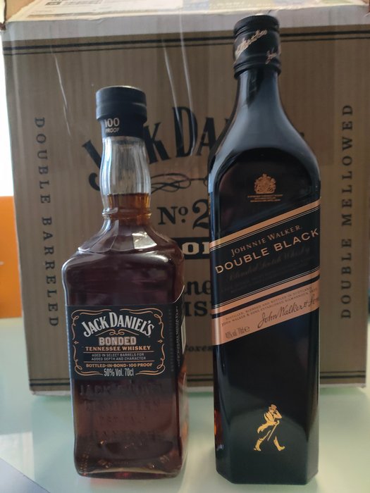 Jack Daniel's, Johnnie Walker - Old No 7 & Double Black  - 70 cl, 700 ml - 2 flaskor