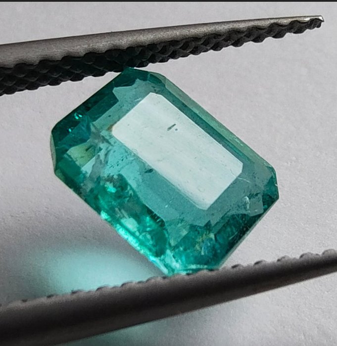 Verde Smarald  - 1.62 ct - IGI (Institutul gemologic internațional) - Ulei minor