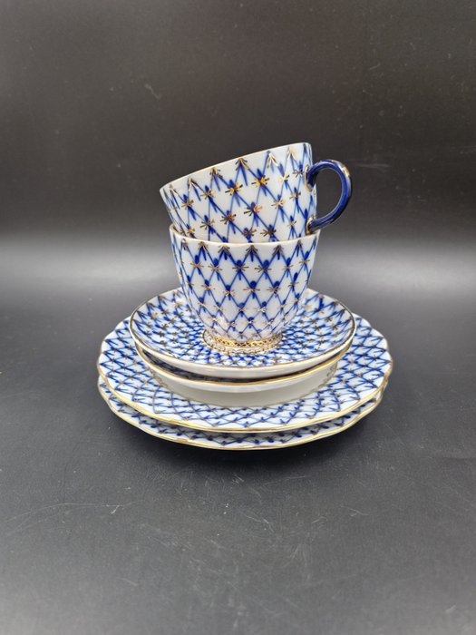 Lomonosov Imperial Porcelain Factory - Anna Yatskevich - 杯子和碟子 - “Cobalt mesh” - 瓷