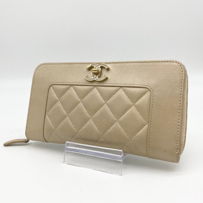 Chanel - Mademoiselle - Pitkä lompakko