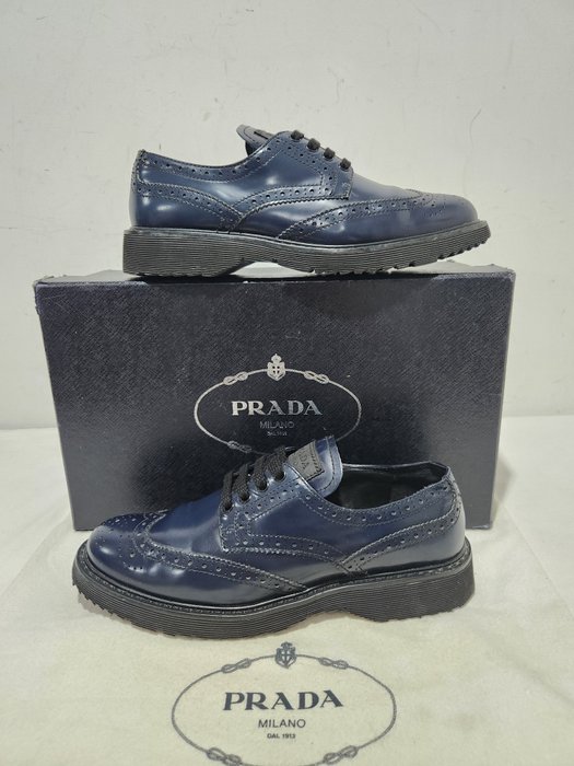 Prada - 系带鞋 - 尺寸: Shoes / EU 38.5