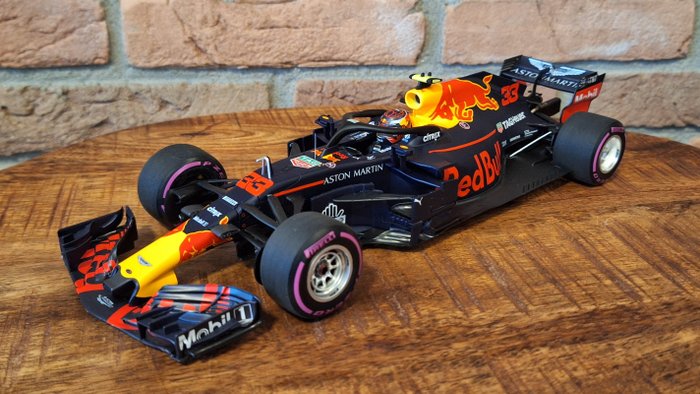 MiniChamps 1:18 - 模型賽車 - Red Bull Racing RB14 - Max Verstappen - 2018 墨西哥冠軍 - 限量版