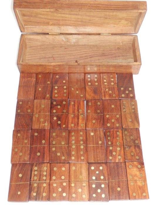 Domino Game with 28 pieces - Jogo de tabuleiro - Madeira
