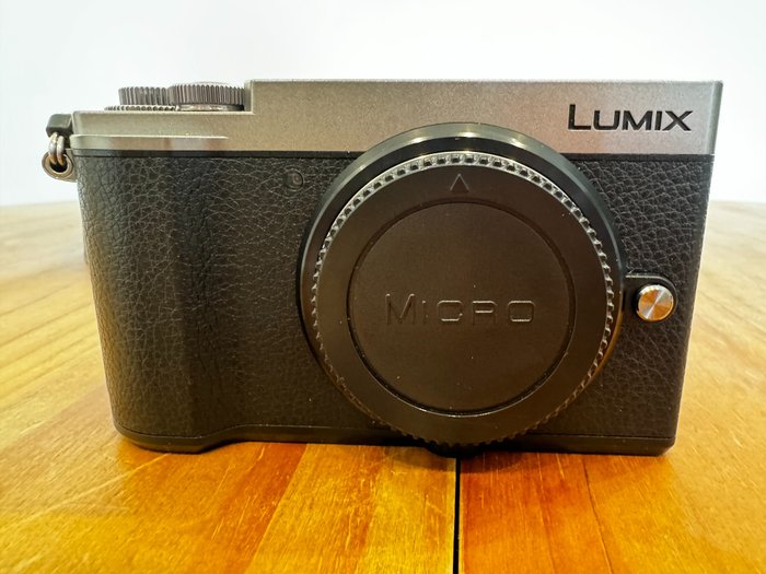Panasonic Lumic DC-GX9 数码相机