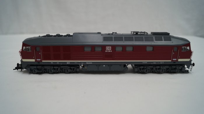 Roco H0轨 - 52460 - 柴油电力机车 (1) - BR 232 柳德米拉 - DB