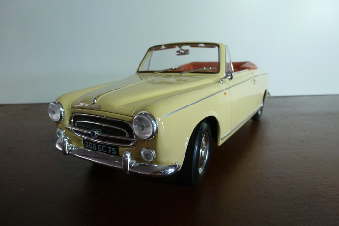 Solido 1:18 - 模型車 - Peugeot 403 Cabriolet 1961