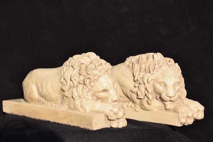 Escultura, Coppia leoni - 31 cm - polvo de mármol