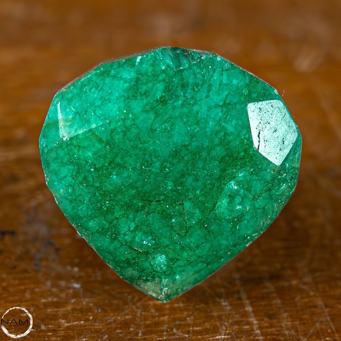 Amazing Green Emerald Heart 91,65 ct- 18.33 g