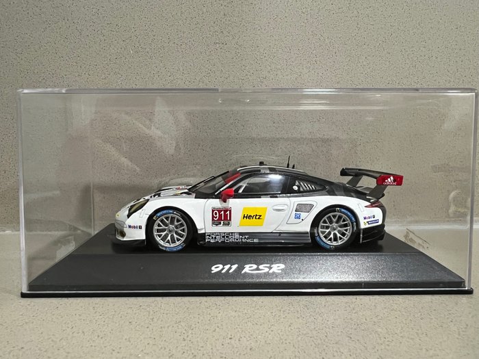 Spark 1:43 - Modell-coupé - Porsche 911 RSR - Betygsätt och sålde slut!