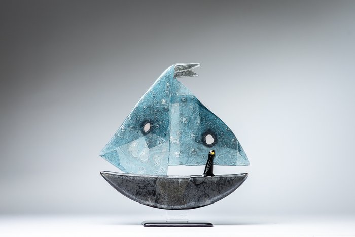 Maciej Habrat - 雕刻, Blue Ship - 33 cm - 玻璃 - 2024