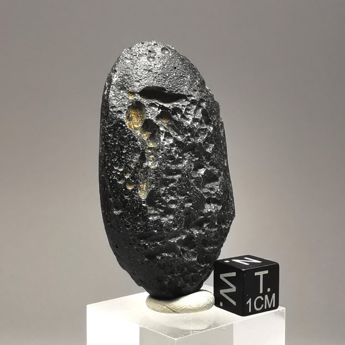 越南語 玻璃隕石 - 高度: 55 mm - 闊度: 31 mm - 45 g
