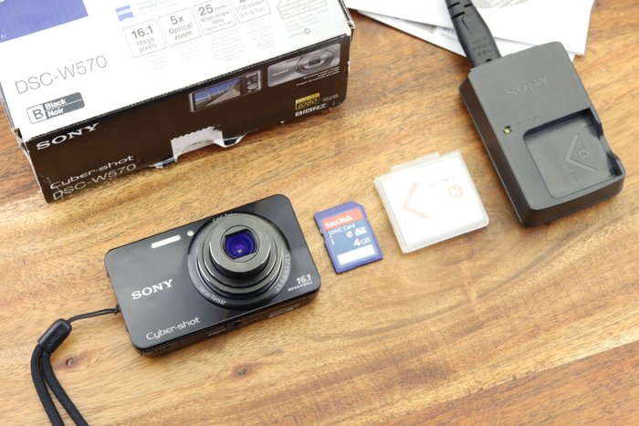 Sony Cybershot DSC-W570, 16.1MP ultra compact Digitalt kamera