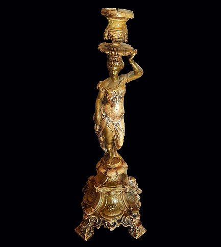 Kerzenhalter „Antiker Kerzenhalter aus Kunstharz in Form einer Dame: Schönheit aus einer vergangenen Ära - Harz