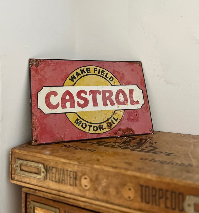 Sign - Castrol - Castrol Service/Dealer sign - British, England, car, oil, Wakefield
