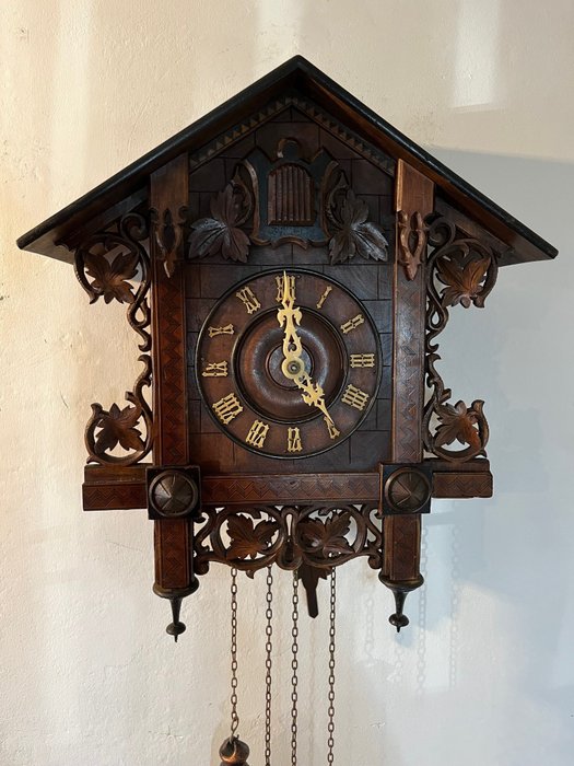 Cuckoo clock -   Wood - 1880-1900