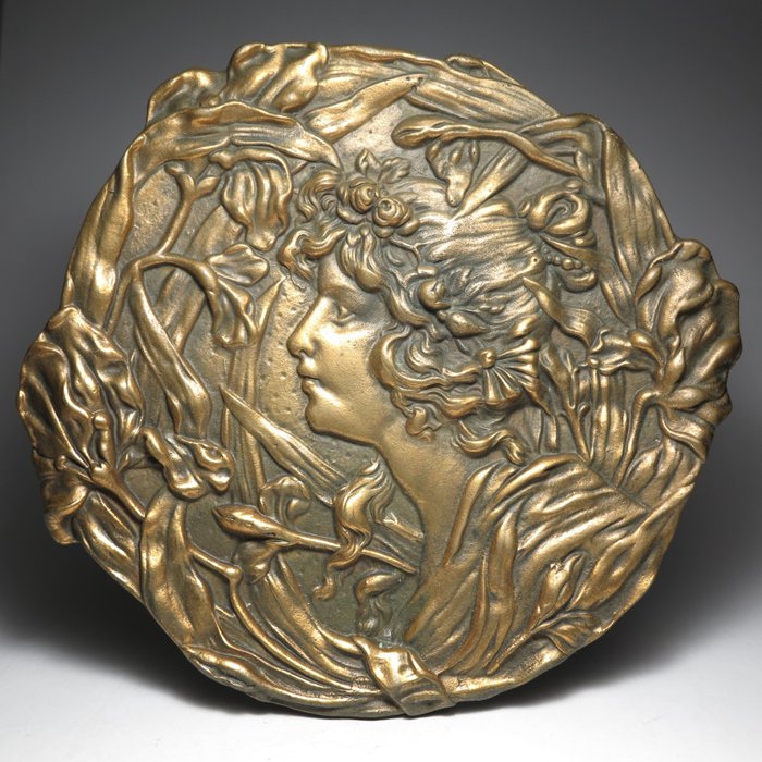 After Alfons Mucha - Prato - Wall Plate - Bronze