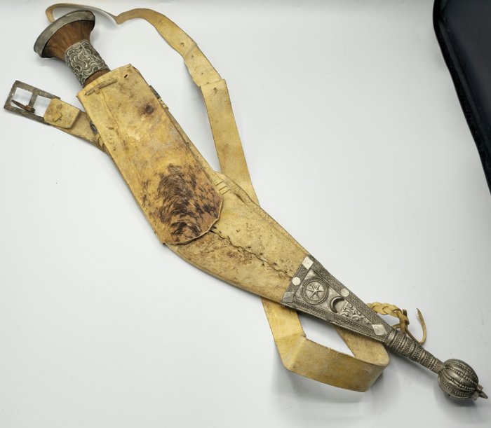 Poignard - danakil , poignard , dague , sabre - afars & issas - Djibouti  (Sans Prix de Réserve)
