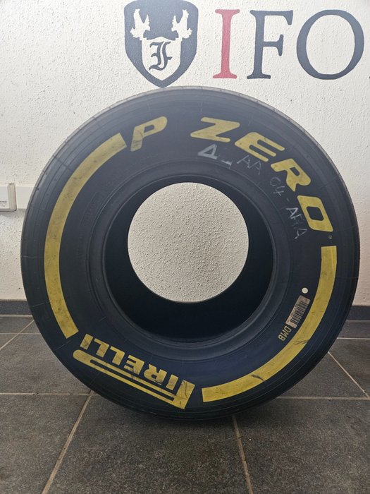 Pirelli - P Zero - Formel 1