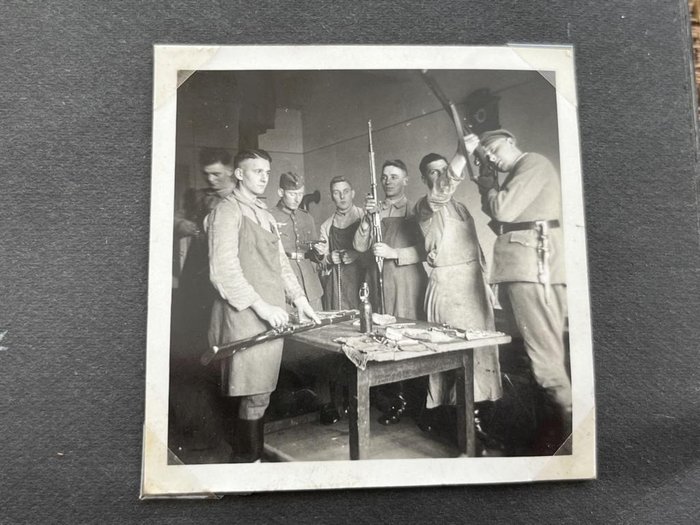 Fuerza aérea - Álbum de fotos - Fotoalbum mit 126 Fotos, Kavallerie Regiment., Artillerie, teilweise beschriftet - 1936