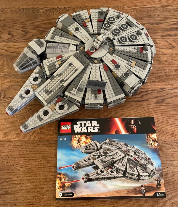Lego - Star Wars - 75105 - Millennium Falcon - 2010-2020 - Alemania