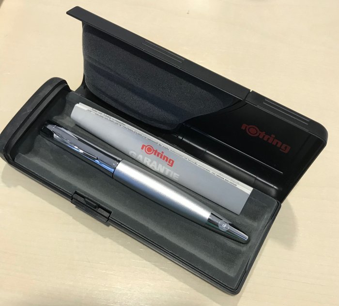 Rotring - Rotring Initial Chrome  Fountain Pen in near Mint Condition - Vulpen