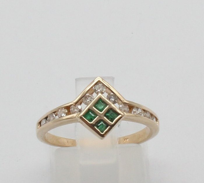 Ingen mindstepris - Ring - 14 karat Gulguld Smaragd - Diamant 
