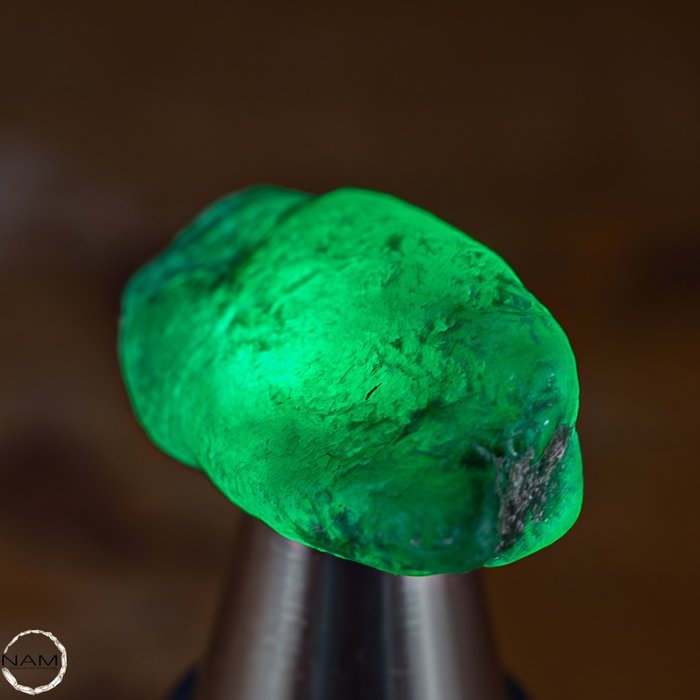 Suuri kallisarvoinen Kolumbian smaragdi Käsittelemätön kristalli 42,85 ct- 8.57 g