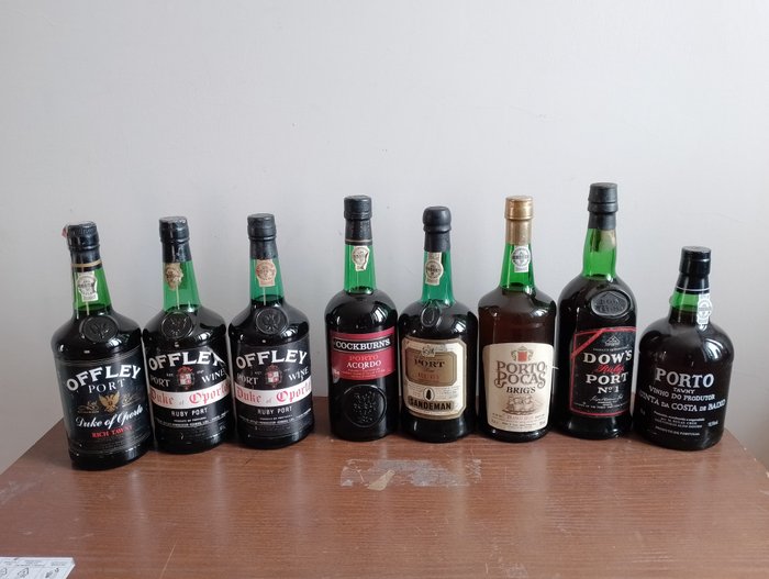 Port: Dow's No. 1, 3x Offley Duke of Oporto, Cockburn's "Accordo", Poças "Brigs", Sandeman Ruby & - 波尔图 - 8 Bottles (0.75L)