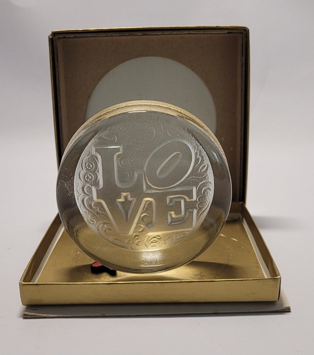 Robert Indiana (after) - robert indiana   Love  Paperweight  - limited Edition  ->  Mother's Day - Art +/& Gift for your