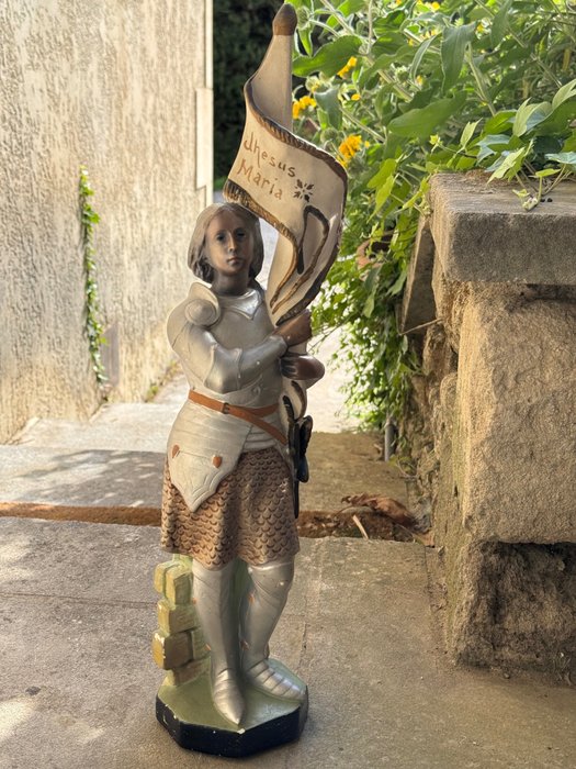 Figura - Jeanne d’Arc à l’étendard - 53 cm - Yeso