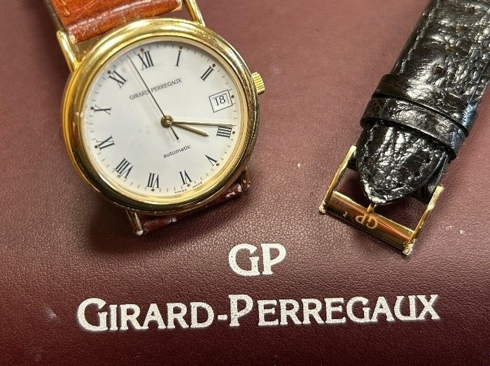 Girard-Perregaux - Laureato - 47990.x - Unisex - 1990-1999