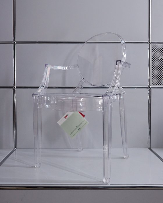 Kartell - Philippe Starck - Cadeira para criança - Lou Lou Fantasma - Cristal - Policarbonato