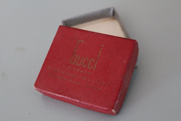 Merkeprodukt samling - Gucci pappeske fra 1940-tallet