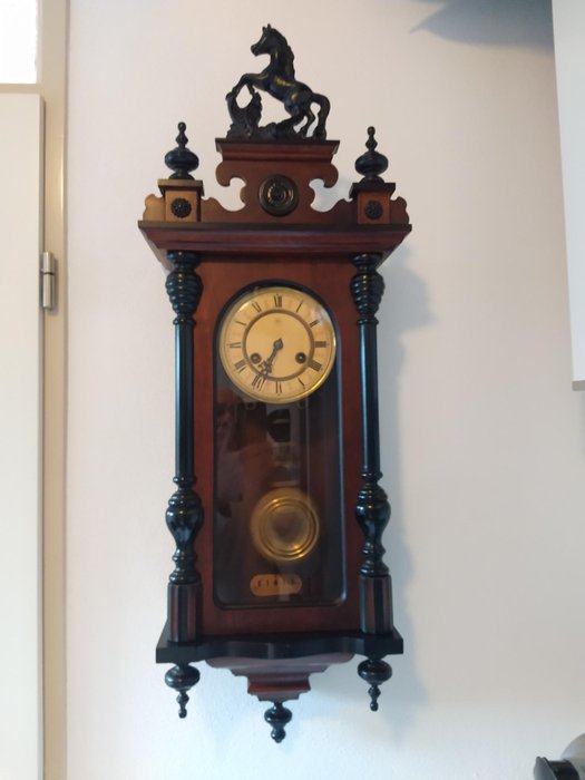 Relógio regulador - Junghans -   Madeira, Nogueira - 1920-1930