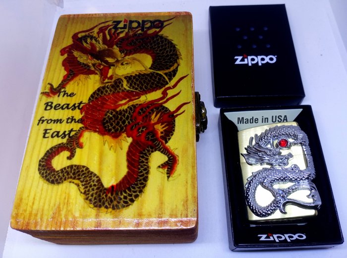 Zippo - 芝宝 - 打火机 - 木箱里的《东方野兽》。新的。独家的。