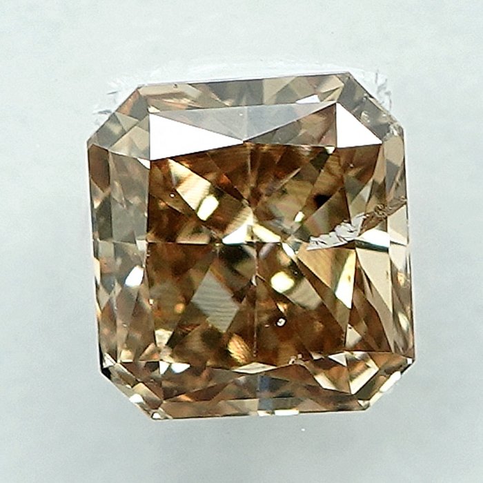 Diamant - 0.84 ct - Radiant - Natural Fancy Brownish Yellow - SI2