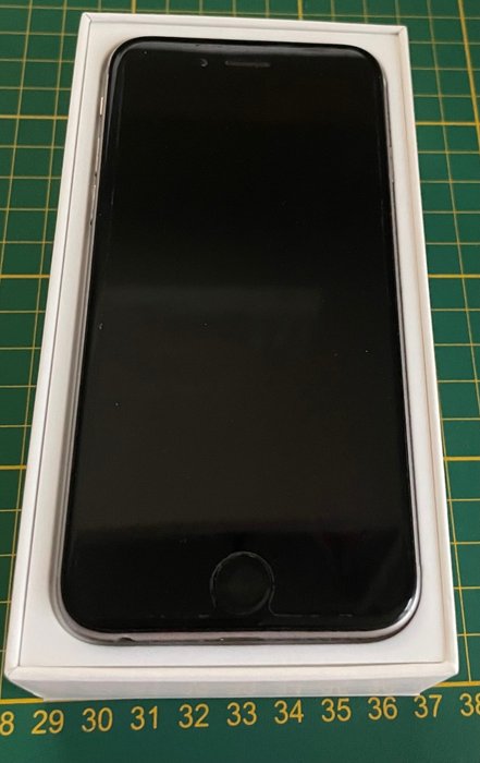 Apple iPhone 6 - 64 Gb - Space Grey - Matkapuhelin - Alkuperäispakkauksessa