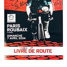 Équipe cycliste Groupama-FDJ – Paris-Roubaix 2024 – Roadbook ondertekend door Stefan Küng