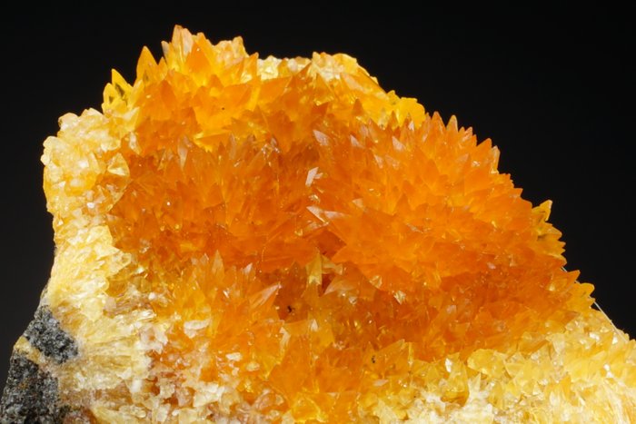 TOP Orange CALCITE intensiv naturlig krystall klynge - sjelden plassering - fluorescerende i UV - Topp kvalitet - ingen reservepris - Høyde: 70 mm - Bredde: 52 mm- 126 g