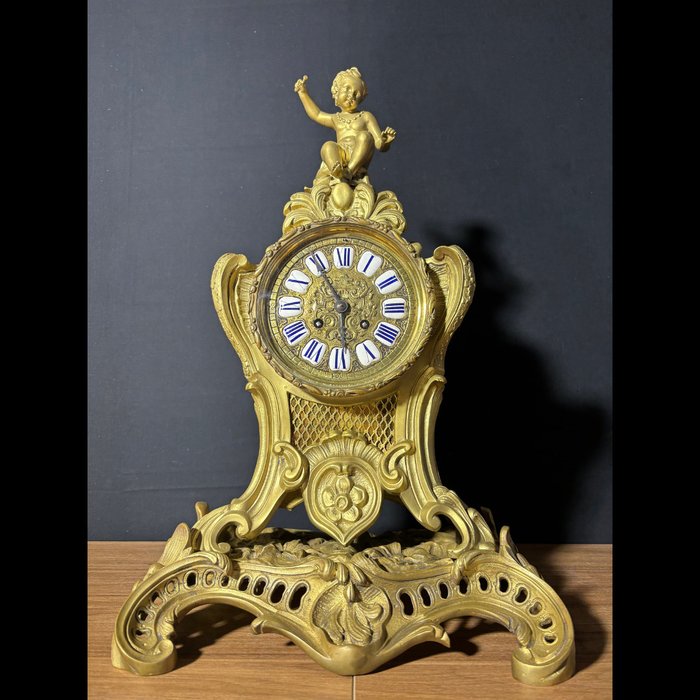 Relógio de lareira -   Bronze dourado - 1880-1900