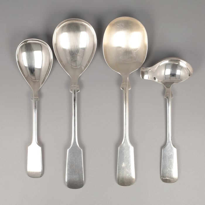 Robbe & Berking Serveerlepels NO RESERVE Model: Alt-Spaten - Cutlery set (4) - .925 silver