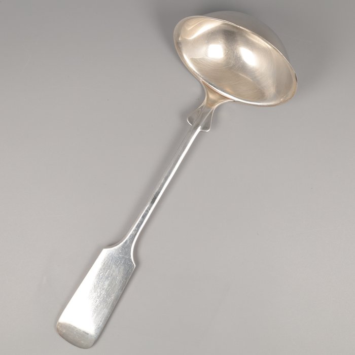 Robbe & Berking - Model: Alt-Spaten - Suppeøse - .925 sølv