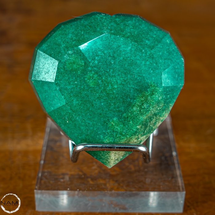 Very Large Green Emerald Heart 430,75 ct- 86.15 g