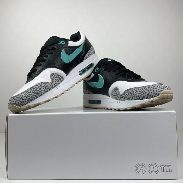 Nike - Sneakersy - Rozmiar: Shoes / EU 43