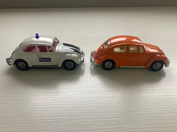 Corgi 1:43 - Modell autó - Corgi Toys No. 383 & 373 - Volkswagen 1200 Sedan