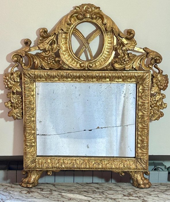 Oglinda de perete- Oglindă de sine stătătoare  - Lemn aurit si sticla argintie