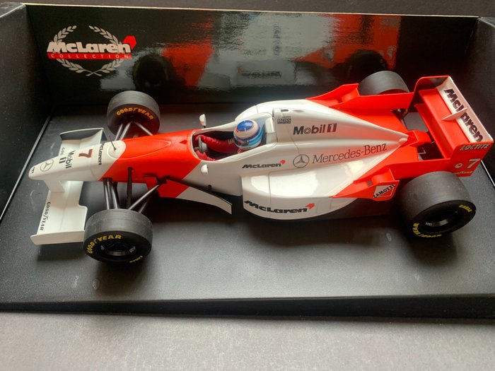 Minichamps 1:18 - Machetă mașină de curse - McLaren Mp4-11 - Mika Hakkinen - 1995