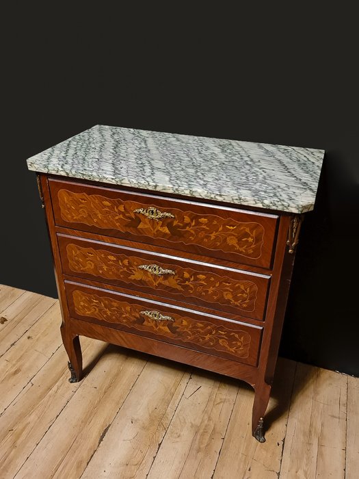 Commode - Marble