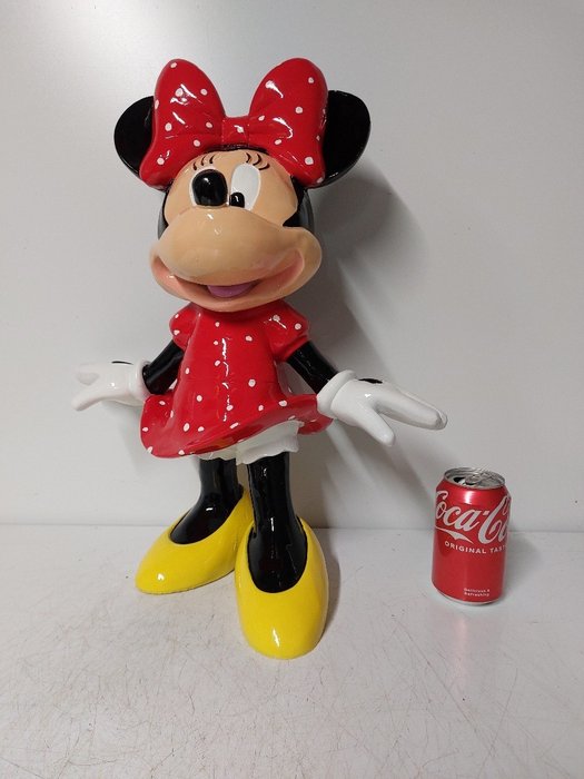 Statue, beautifully finished statue of Minnie Mouse - 50 cm - polyrésine